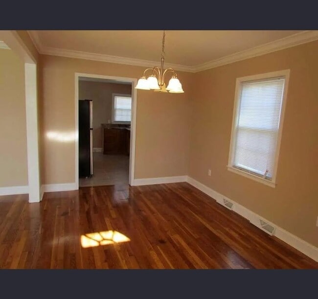 Photo - 104 Windsor Dr