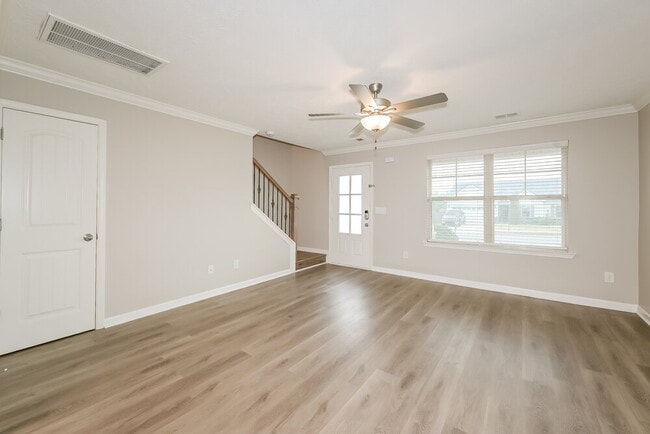 1357 Busiris Dr