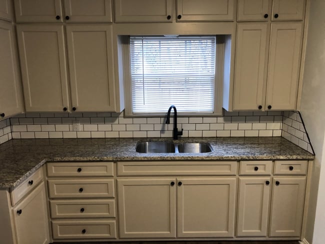 Photo - 2915 Grim Ave