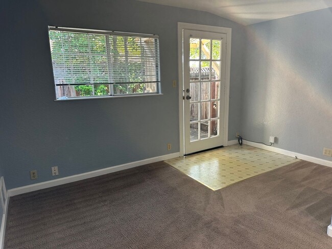 Photo - 14850 Elton Dr Unidad B