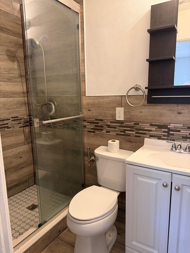 Photo - 6323 Ravinnia Dr