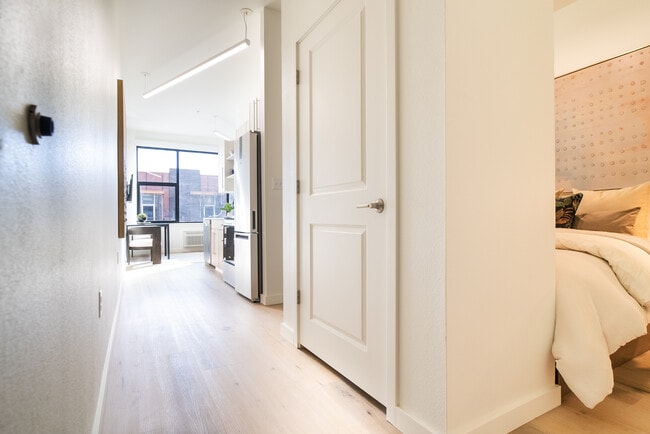 Urban Loft Co. Memphis- Utilties Included