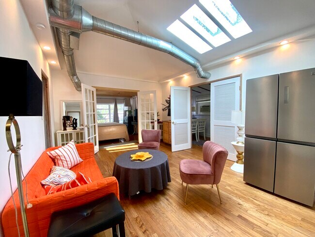 Photo - 500 NE 62nd St