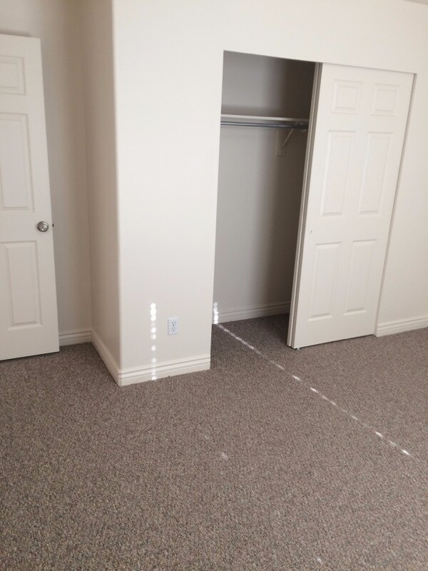 Photo - 1884 Shepard Ln