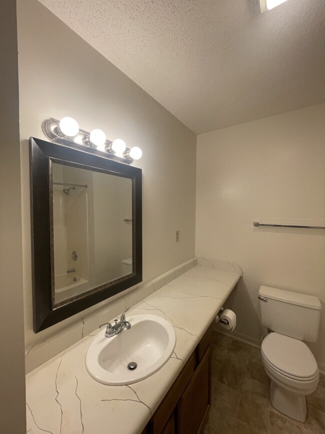 2 bedroom -Bathroom View 2