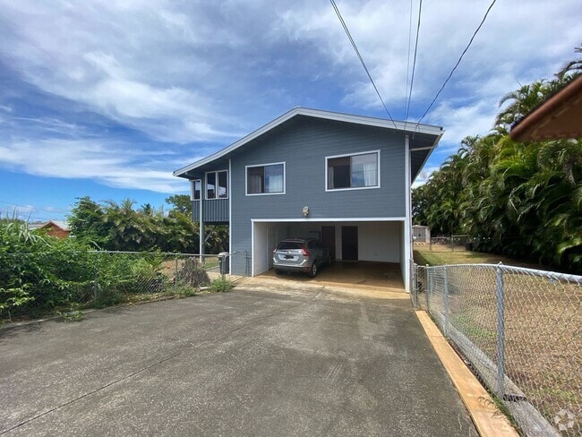 Building Photo - Unfurnished 2 bedroom. 1 bath downstairs u... Rental