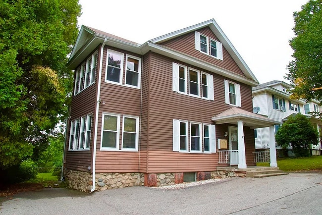 Photo - 87 Whitmarsh Ave Unit Apt 2