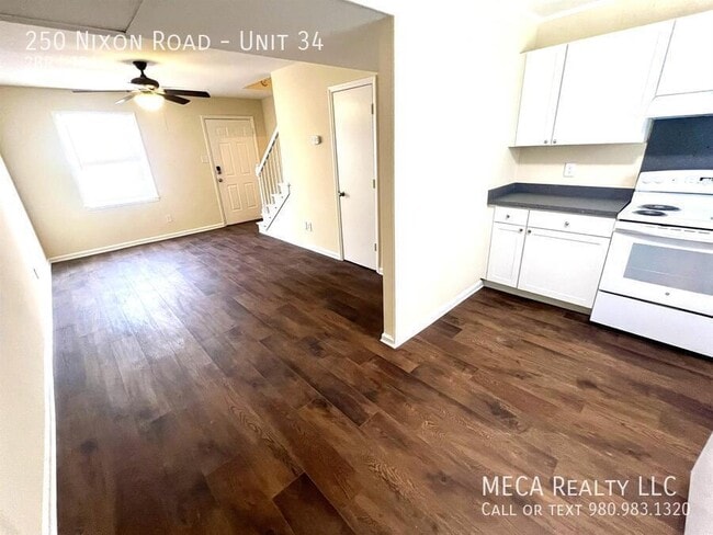 Photo - 250 Nixon Rd