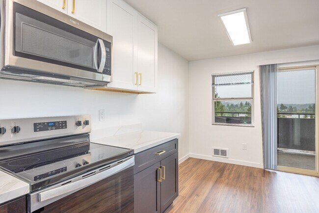 Photo - Mercer Tower