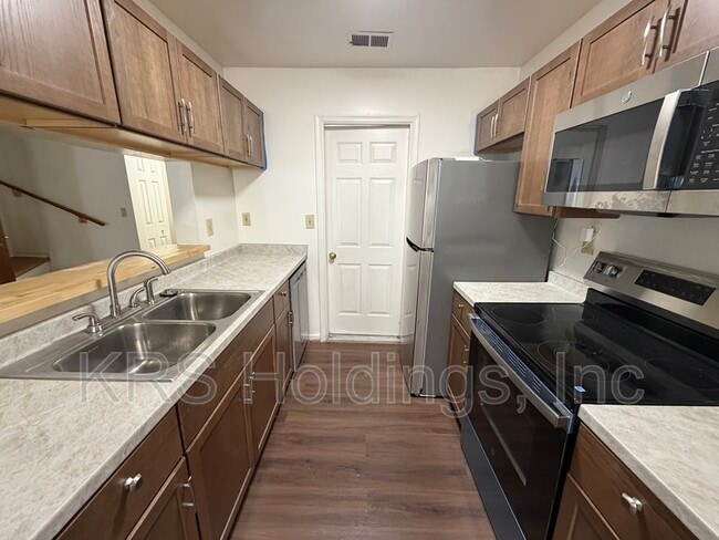 Photo - 1222 Corkwood Cir