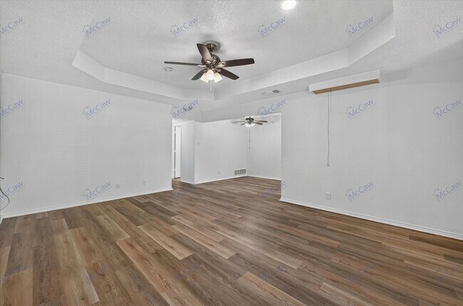 Photo - 6706 S Creek Dr