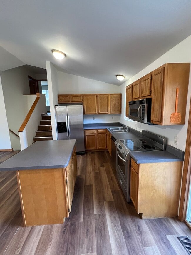 Photo - Charming Tri-level In Bristol - Lake George