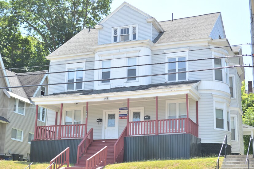 Photo - 1412 E Genesee St