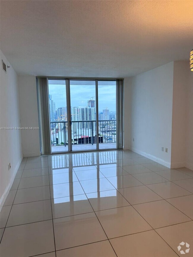 Building Photo - 1750 N Bayshore Dr Unit 4012 Rental