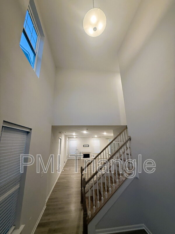 Photo - 2280 Grants Pass Station