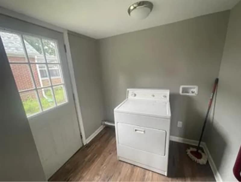 Photo - 32 Forry St Unit B