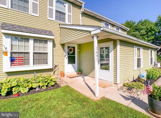 Photo - 1691B Bluebird Dr