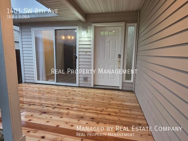 Photo - 1401 SW 8th Ave