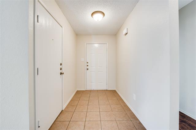 Photo - 1629 Thornhill Ln