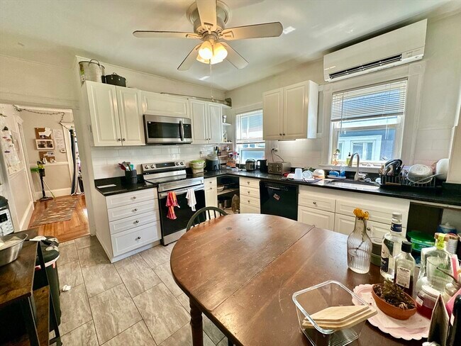 Photo - 177 Wachusett St Unit 1