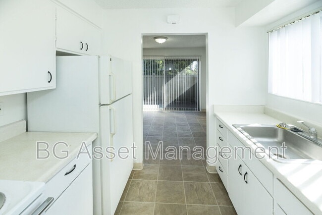 Photo - 1746 Kidder Ave Unit 5