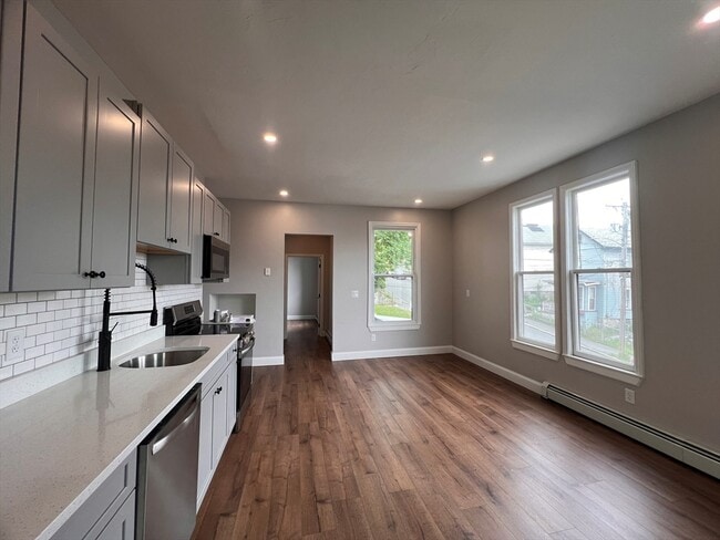 Building Photo - 697 Bridge St Unit 2 Rental