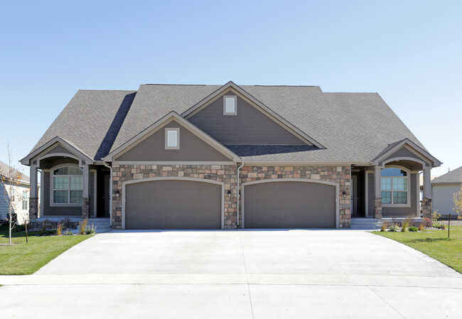 Centennial Pointe West - Centennial Pointe West Townhomes