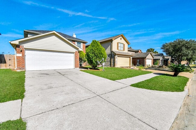 Photo - 8914 Pecan Pl Dr