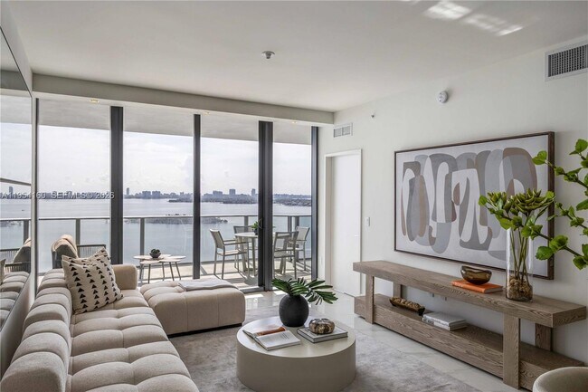 Photo - 700 NE 24th St Unit 1802