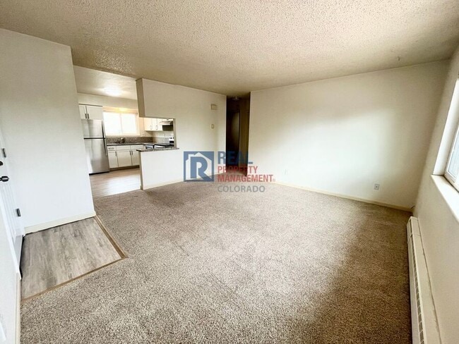 Photo - 2028 Friendship Pl