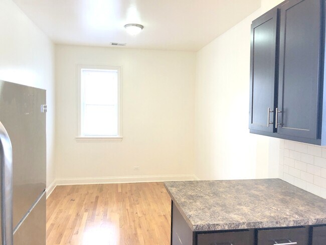 Photo - 4450 N Sheridan Rd Unit 4452-3