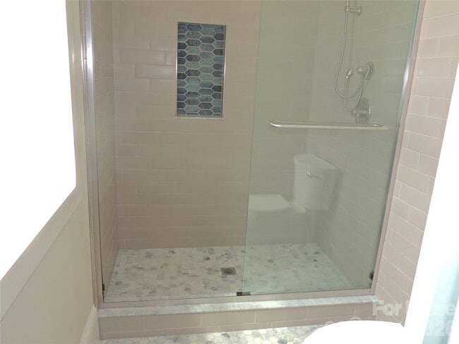 Photo - 125 Central St
