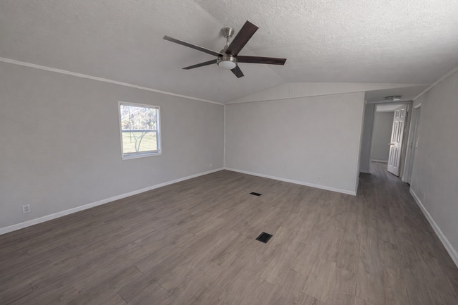 Photo - 5094 Red Barn Rd