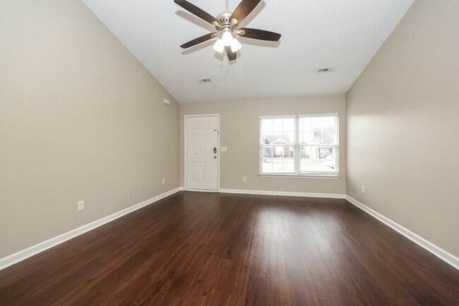 Photo - 3014 Deer Trail Dr