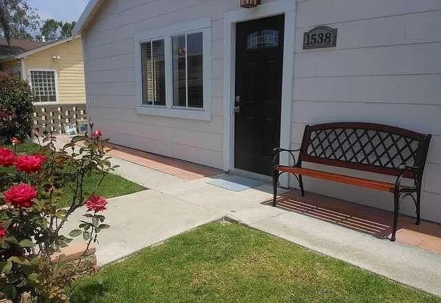 Building Photo - 1538 Penmar Ave