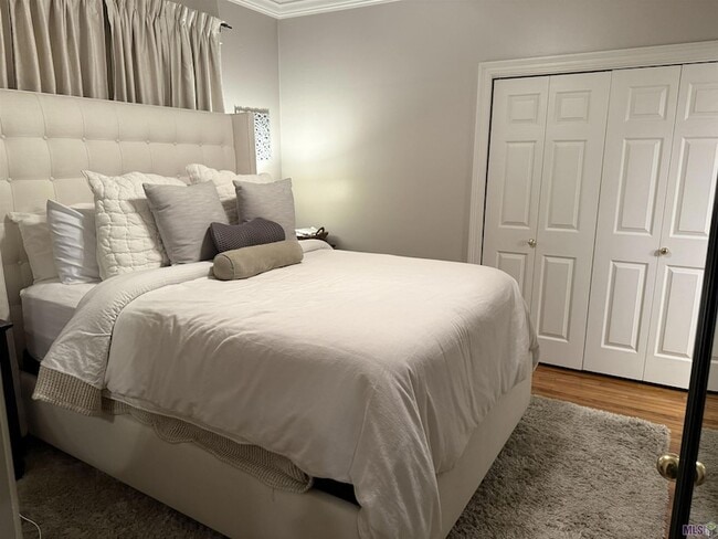 Photo - 717 Acadia St