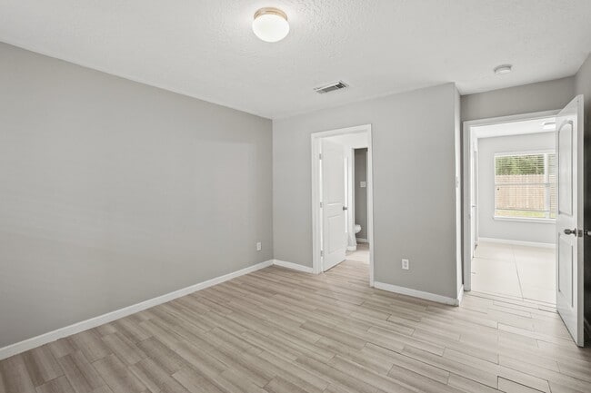 Photo - 2934 Cypress Island Dr