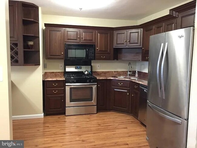 Photo - 5225 Pooks Hill Rd Unit 329S