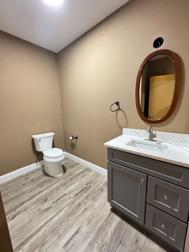 70 Webster St Unit 208
