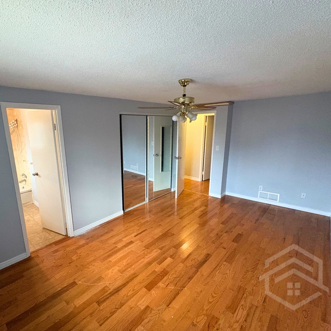 Photo - 3-Bedroom Townhouse in Woodstock!! Unit 3