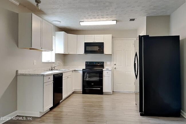 Photo - 671 Custer Cir