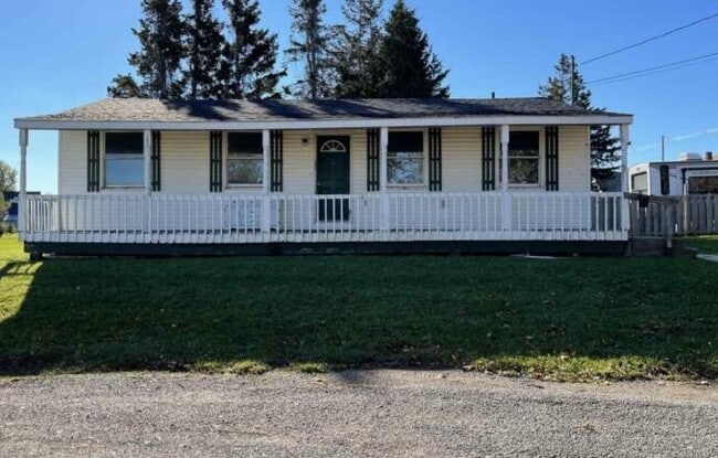 Building Photo - 15 Lorne Ave