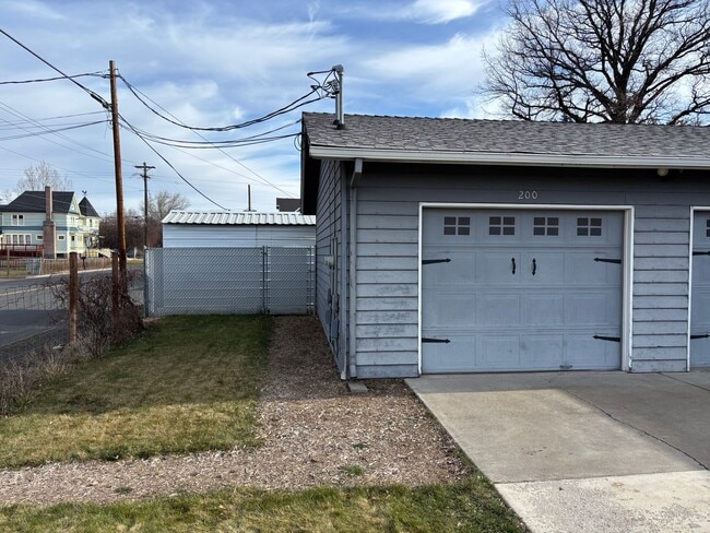 Photo - 200-204 NE 7th St Unit 200 NE 7th St