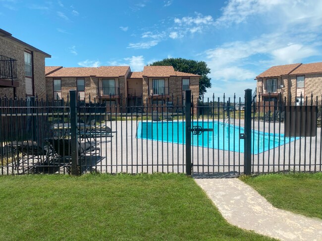 Photo - 1601 W Somerville St Unit 1001