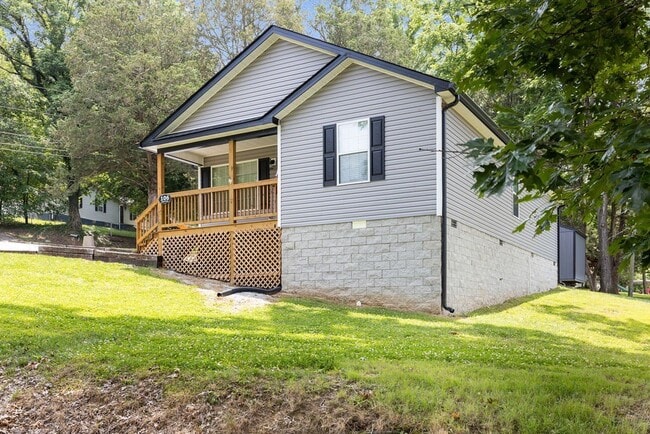 106 Lafon Dr