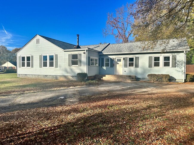 Building Photo - 312 Old Augusta Rd Rental
