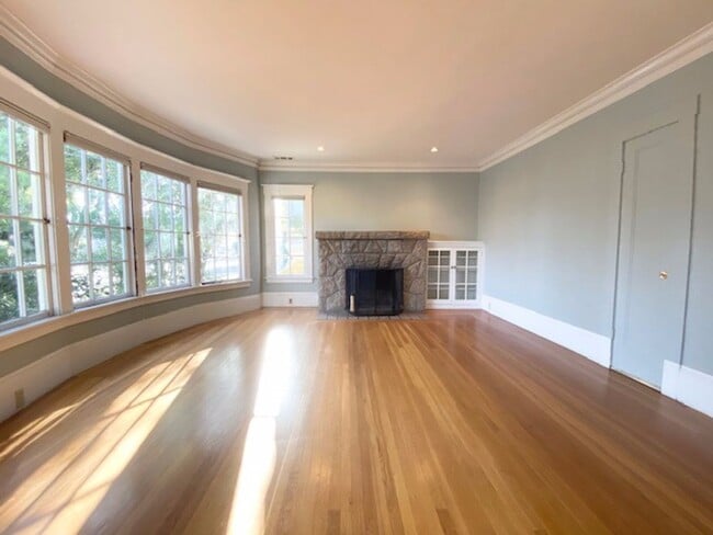 Photo - 1810 Pacific Ave