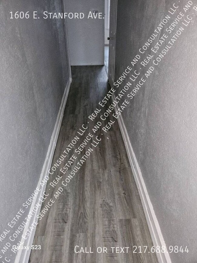Photo - 1606 E Stanford Ave