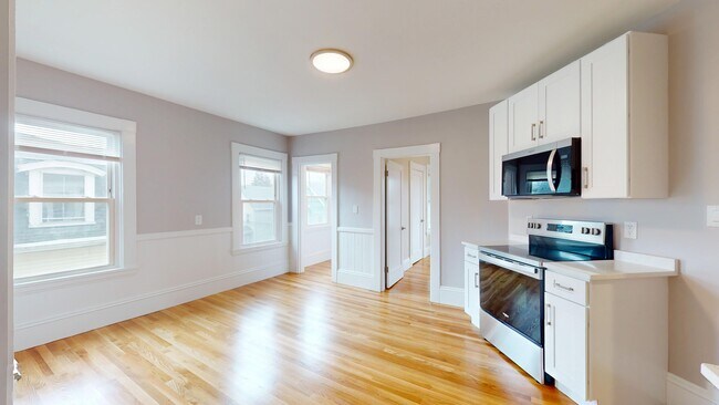 Photo - 1590 Cambridge St Unit F