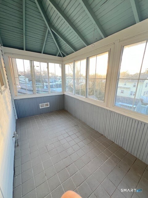 Photo - 107 Ashland Ave Unidad 2